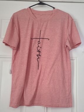Faith Graphic Tee - Pink
